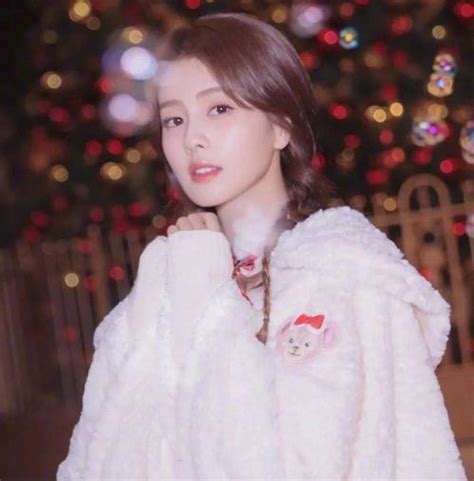 白鹿头像可爱甜美女生