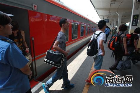 国内直达新疆的10趟列车：票价、站点、时刻表太详细了！快收起~|新疆|硬卧|柳园_新浪新闻