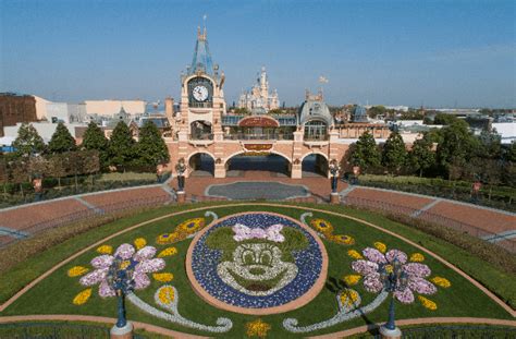 科学网—上海迪士尼乐园之奇幻童话城堡 - 陈立群的博文