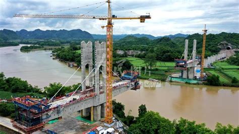 广西龙州：铁路双线特大桥施工忙-人民图片网