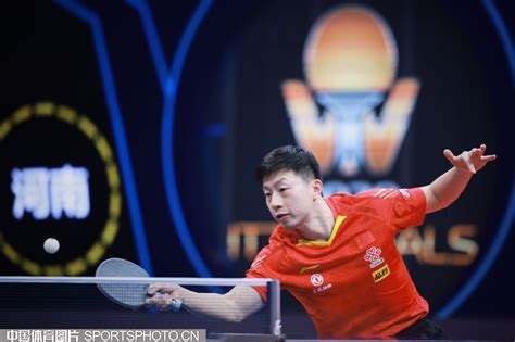 体育 _ 28冠成就国际乒联巡回赛历史第一人，马龙在巅峰上送出鼓励：“未来还是樊振东的”