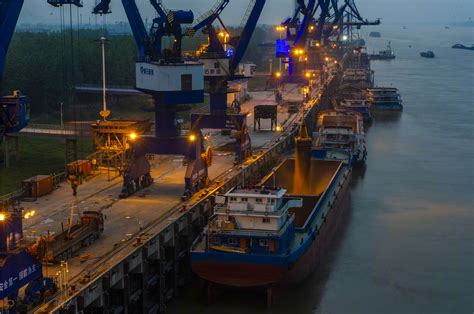 黄石新港：打造“五港合一”的多功能港口|新港|黄石|港口_新浪新闻