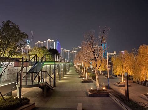 2022芜湖滨江公园游玩攻略,芜湖市长江边的滨江公园夜景...【去哪儿攻略】