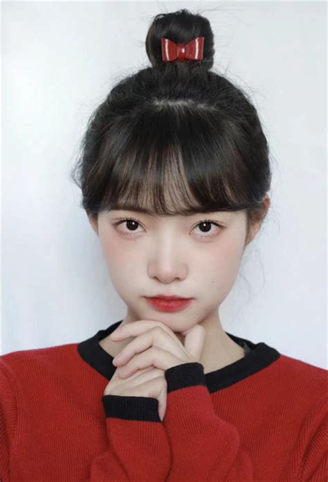扎头发女生温柔头像