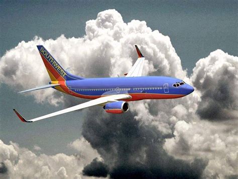 航空运输业专题报告：从美国西南航空看春秋航空的成长空间_手机新浪网