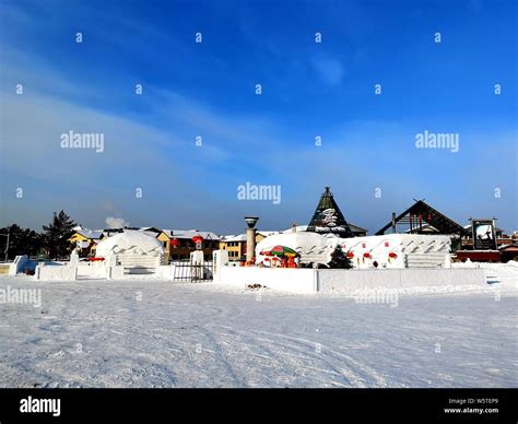 Snow in Mohe attracts tourists - Chinadaily.com.cn