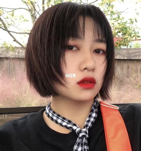 温柔发型胖女生头像