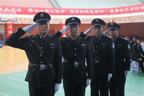 守好校园“第一道防线” 我市32支保安员队伍脱颖而出 - 郑州教育信息网
