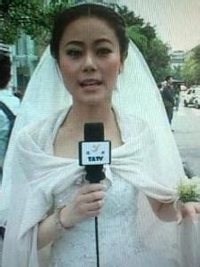 雅安电视台女记者结婚途中穿婚纱报道地震_海口网