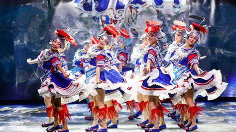 第六届中国新疆国际民族舞蹈节丨这场来自塔吉克斯坦的歌舞晚会“绚丽多姿” -天山网 - 新疆新闻门户