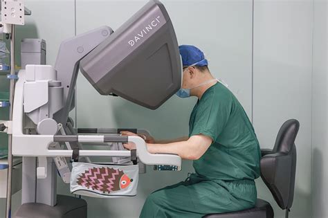 甲状腺外科成功实施达芬奇机器人甲状腺手术 - 重要新闻 - 滨州医学院附属医院