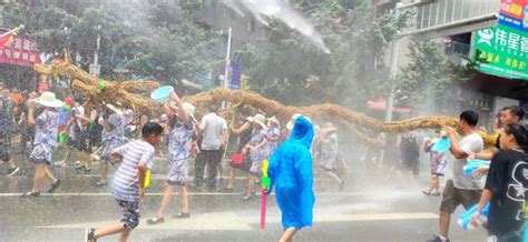 贵州也有泼水节！德江“水龙节”来了！
