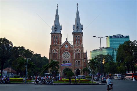 越南首都是河内还是胡志明 面积为3324平方公里人口6