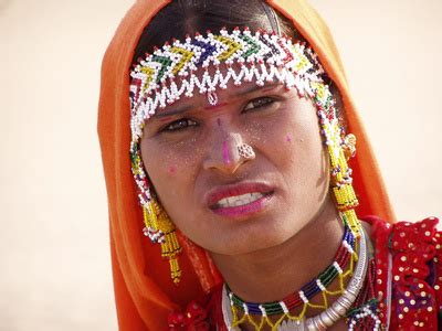 印度甜美女生头像图片