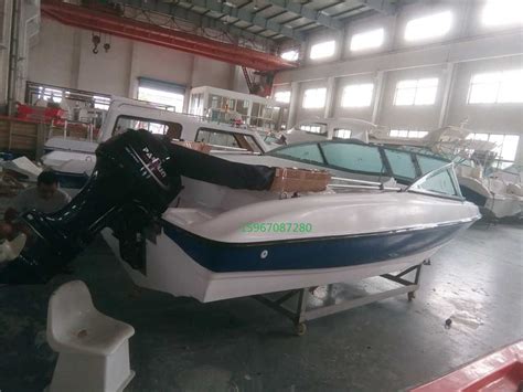 青岛唯一三证齐全的5.5米玻璃钢快艇。配四冲雅马哈90马力发动机，下水使用60小 - Powered by Discuz!