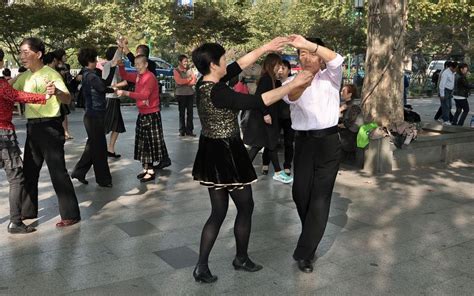 快乐舞步尽显老年人风采 ——秀洲区圆满举办快乐舞步健身操比赛