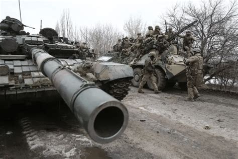 俄乌冲突持续一年，俄军伤亡创记录