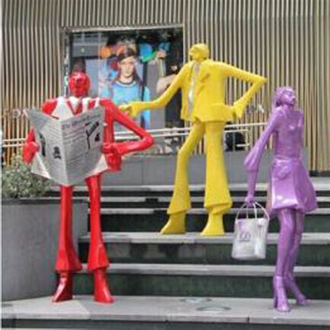 现代创意商场入口美陈业街景观抽象人物雕塑几何拍照购物玻璃钢厂-阿里巴巴