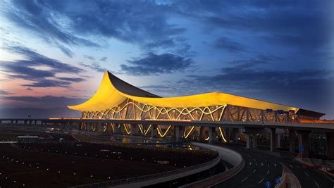 昆明机场未来规划5跑道，2030年满足年旅客吞吐1.2亿|昆明机场|航站区|跑道_新浪新闻