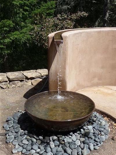 庭院中的喷泉高清图片下载-正版图片600125370-摄图网