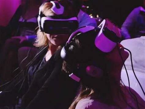 好莱坞的未来 会从10分钟VR电影开始吗？|界面新闻 · 科技