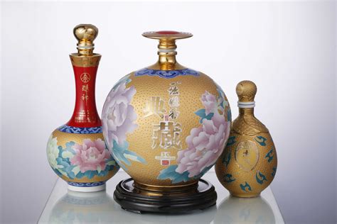 紫气东来卷意怀巴拿马瓶-湖南醴陵红官窑瓷业有限公司
