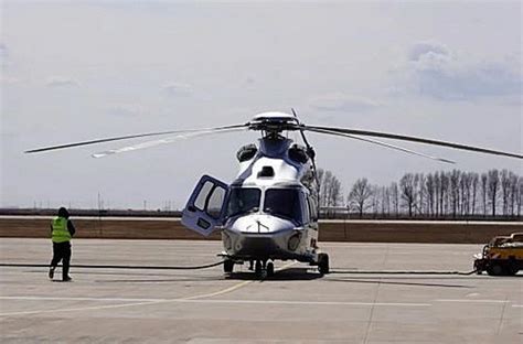 美国下一代直升机SB-1创新纪录 最高时速达430千米_凤凰网