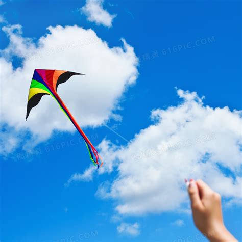 太湖风筝节开始啦，满天的风筝在天上飞