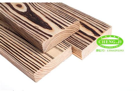 户外深度碳化木板材防腐芬兰木地板实木松木板园林木板实木板现货-阿里巴巴