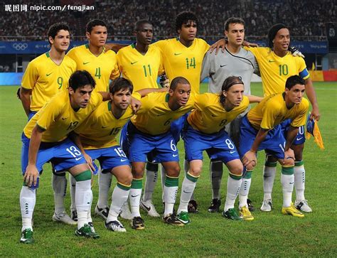 深度|巴西世界杯大热门！内马尔破茧成蝶，蒂特打造新“3R”组合_桑巴_维尼修斯_欧冠