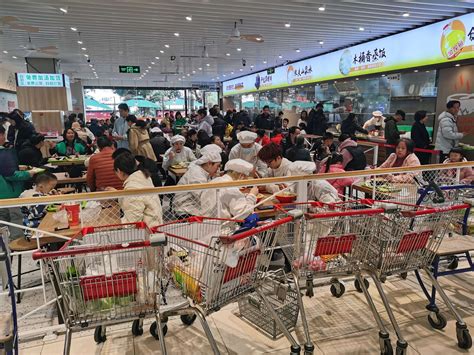 永辉超市、百佳中国要与腾讯联合成立合资公司 | 第一财经杂志