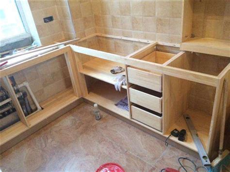 木质橱柜怎么做,自己用木板做小柜子,木板怎么做个小橱柜_大山谷图库