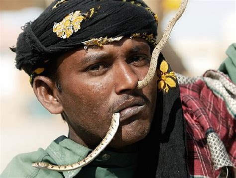 捕蛇者说：印度“蛇人”不会捕蛇不能结婚|文章|中国国家地理网