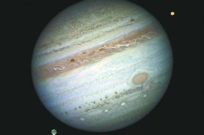 最高分辨率的木星图像揭示了其火热的暴风雪的巨大细节|木星|地球_新浪新闻