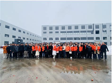2022年正月初八开工大吉 新厂投入使用_企业新闻_江苏三叶人造草坪有限公司