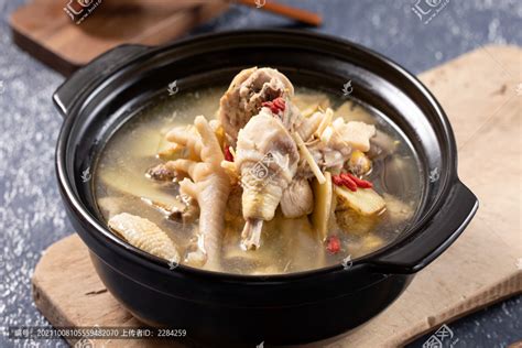 养生老母鸡汤,中国菜系,食品餐饮,摄影素材,汇图网www.huitu.com
