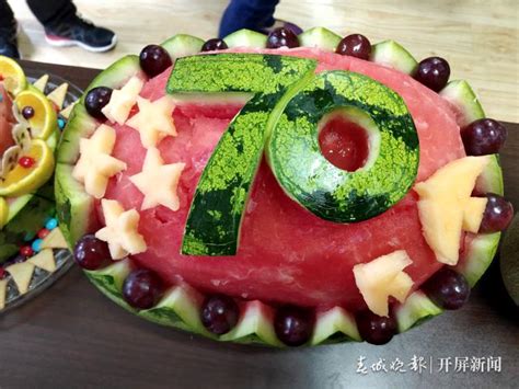 实现水果自由！江西一高校老师连续十三年为考研学子送上“水果祝福”
