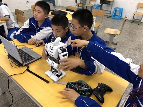 新加坡这样做创客教育 – 上海智位机器人股份有限公司