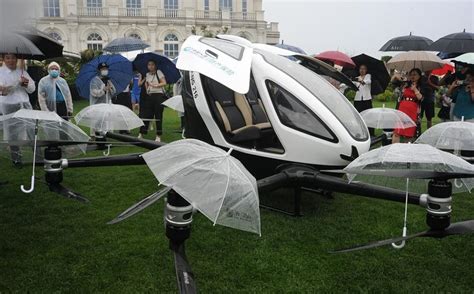 亿航智能无人驾驶“空中出租车”维也纳试飞成功