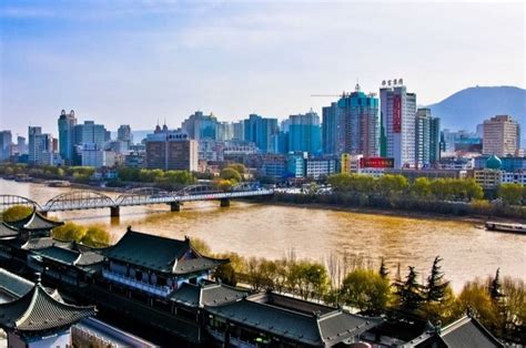 关于兰州，一定要在兰山上看一次兰州夜景