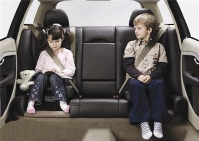 儿童乘坐汽车座椅安全知识[组图](2)