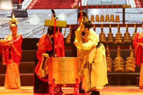 青铜乐器 黄钟大吕（文物有话说）|湖北省博物馆_新浪新闻
