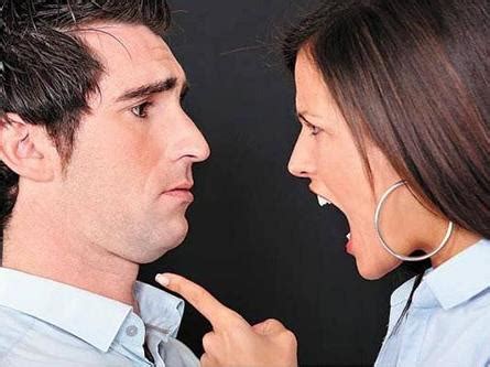 女人向爱人倾诉时，男人产生抵触情绪的原因由来