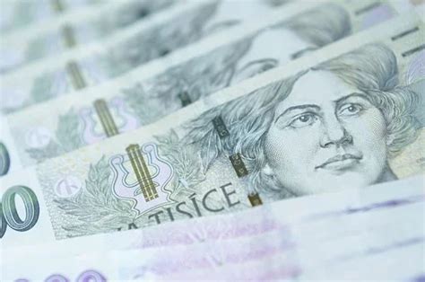 斯里兰卡卢比兑人民币最新汇率是多少？斯里兰卡卢比兑换攻略- 股市聚焦_赢家财富网