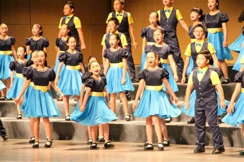 童心筑梦新时代，深情歌唱《国家》 ——附中五年级合唱队参加包河区素质教育大舞台艺术节