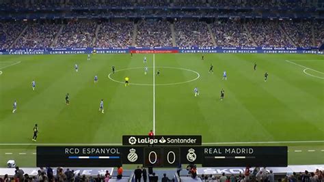 [西甲]皇家马德里2-1客胜马德里竞技 巴尔韦德连场进球_新浪图片