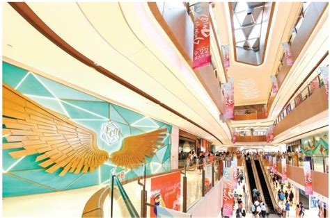 2018年上海浦东新区百货购物中心销售额近250亿_联商网