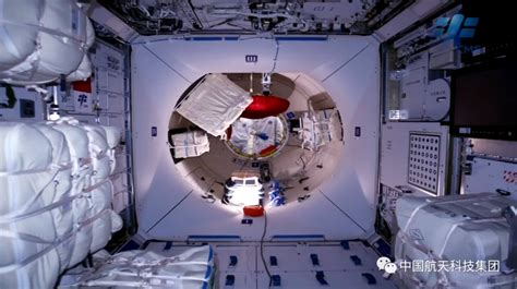 人类已经在太空中生活了整整20年|国际空间站|空间站|宇航员_新浪新闻