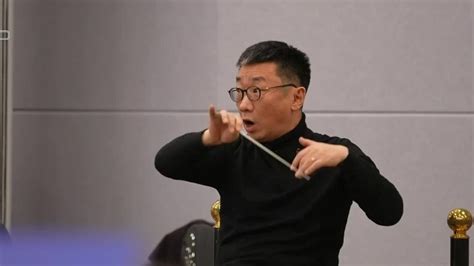 中国交响乐团首席指挥李心草：老一代音乐家对艺术的执着永远值得我们学习_凤凰网视频_凤凰网
