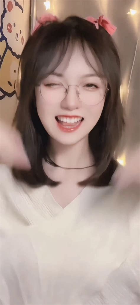 动态锁屏甜美女生头像可爱